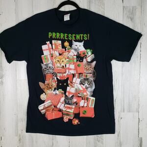 Dec. 25th Christmas Holiday Cat Present Gift Graphic T-Shirt Women’s Size Large